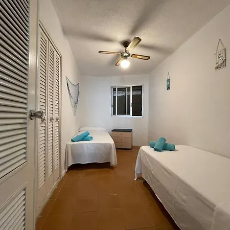 Apartman En Primera Linea De Mar De *