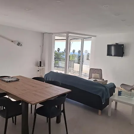 En Primera Linea De Mar De Apartman *